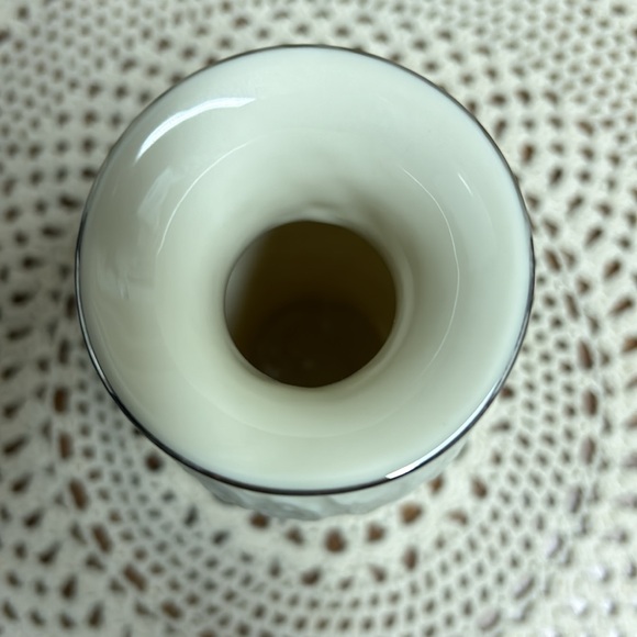 Lennox vases. - Picture 6 of 13